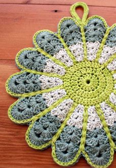 Crochet Flower Pot Stand Crochet Pattern - MyCrochetPattern Crochet Flower Pot Holder, Web Crochet, Pot Holder Pattern, Pot Crochet, 2024 Crochet, Crochet Potholder Patterns, Ravelry Crochet, Crochet Spring, Crochet Hot Pads