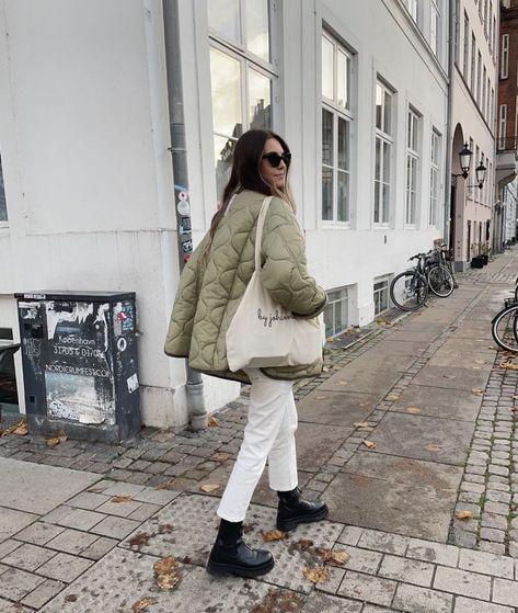 Winter Street Style 2022 Women, Autumn Street Style 2022, 2022 Winter Street Style, Quilted Vest Street Style, Copenhagen Street Style Spring, How To Style Quilted Jacket, Danish Style Fashion Copenhagen, Copenhagen Street Style Winter 2023, Aw23 Street Style