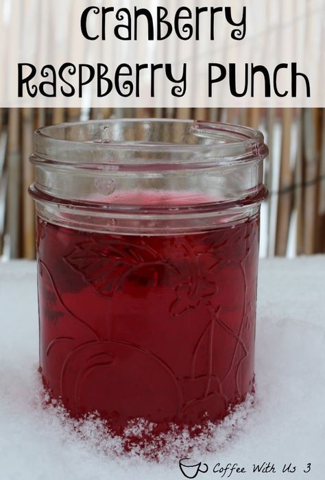 Dark Red & Delicious Cranberry Raspberry Punch & a surprise birthday party decorated with red roses & decorations. Raspberry Punch, Vodka Punch, Red Punch, Red Birthday Party, Surprise Birthday Party, Easy Drink Recipes, Party Punch, Easy Drinks, Punch Recipes