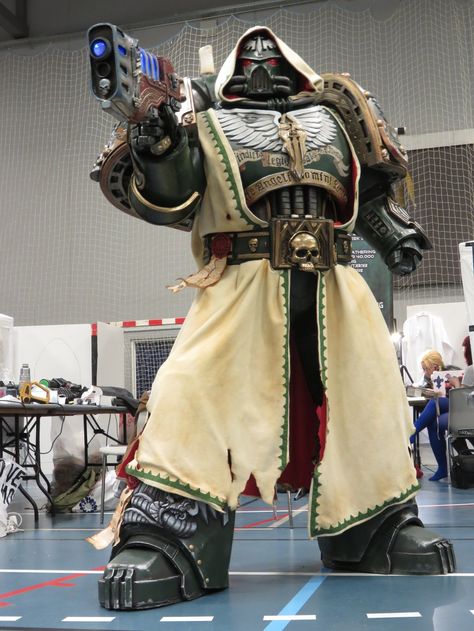 Warhammer 40k Warhammer 40k Cosplay, Space Marine Cosplay, Warhammer Cosplay, Science Fiction Fashion, 40k Cosplay, Armor Clothes, Dnd Cosplay, Marine Costume, Gamer Cosplay