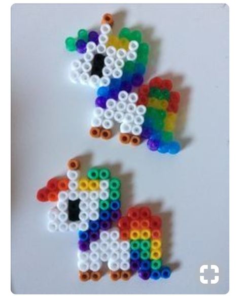 Hamahelmi Ideas, Perler Bead Designs, Easy Perler Bead Patterns, Melty Bead Patterns, Pearl Beads Pattern, Fuse Bead Patterns, Pony Unicorn, Art Perle, Hama Beads Design