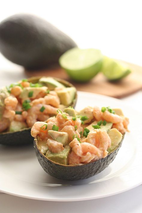 Shrimp Avocado Salad, Shrimp Avocado, Healthy Shrimp, Sport Nutrition, Avocado Salad Recipes, Low Carb Salad, Spicy Shrimp, Avocado Salad, Avocado Recipes