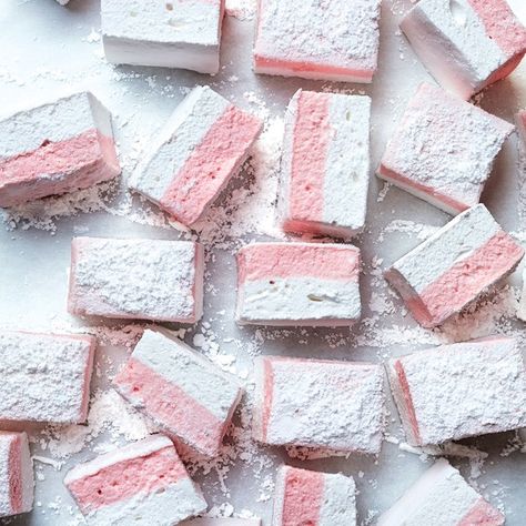 Blood Orange and Coconut Marshmallows Coconut Marshmallow Recipe, Marshmallow Recipes, Flavored Marshmallows, Homemade Marshmallow, Coconut Syrup, Homemade Candy, Recipes With Marshmallows, Christmas Candy Recipes, Homemade Marshmallows