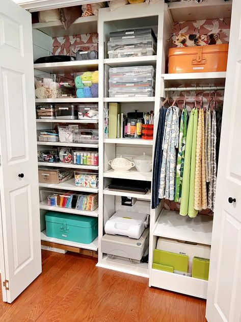 Closet Storage Office, Closet Organization Ideas Craft Room, Crafting Closet Ideas, Party Closet Organization, Cosplay Closet Organization, Store Room Organization, Closet Craft Storage, Hobby Closet, Craft Room Closet Organization