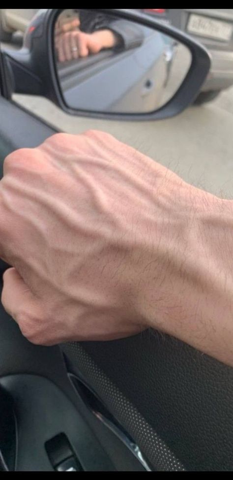 Veiny Hands Guys Snapchat, Veins On Arms Boys, Veiny Hands Aesthetic, Arm Veins, Veiny Arms, Veiny Hands, Hand Veins, Big Hands, Gentleman Aesthetic