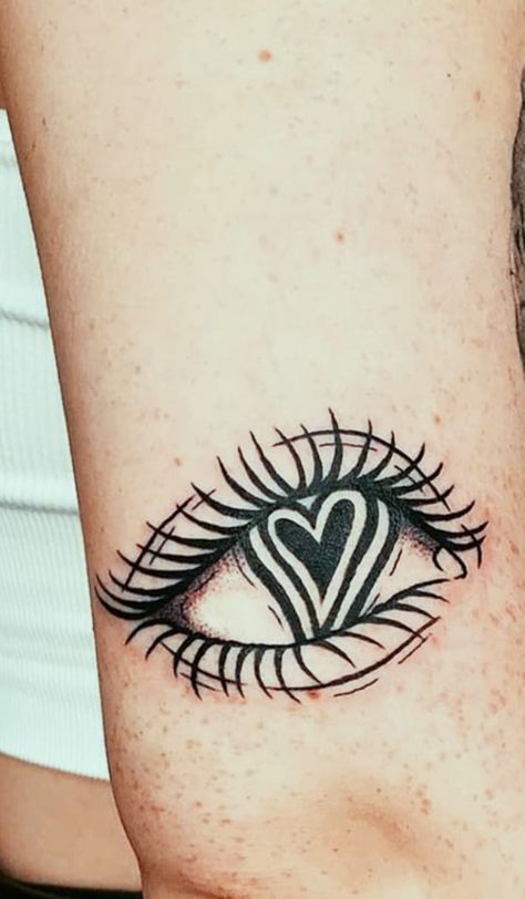 Eye With Lashes Tattoo, Eye Heart Drawing, Cute Eye Tattoo, Cool Beginner Tattoos, Tattoo Of Eyes For Women, Tattoos With Dark Meaning, Small Heart Cover Up Tattoo, Skull With Heart Eyes Tattoo, Eyeball Tattoo Stencil