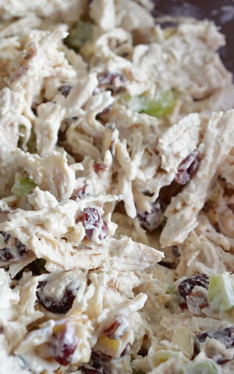 Cranberry Almond Chicken Salad Recipe - This easy chicken salad is satisfying and full of flavor! Serve with rice for a filling lunch. Chicken Salad Recipe With Almonds, Cranberry Almond Chicken Salad, Almond Chicken Salad, Cranberry Chicken Salad, Chicken Salad Recipe Easy, Easy Chicken Salad, Cranberry Chicken, Almond Chicken, Grape Recipes