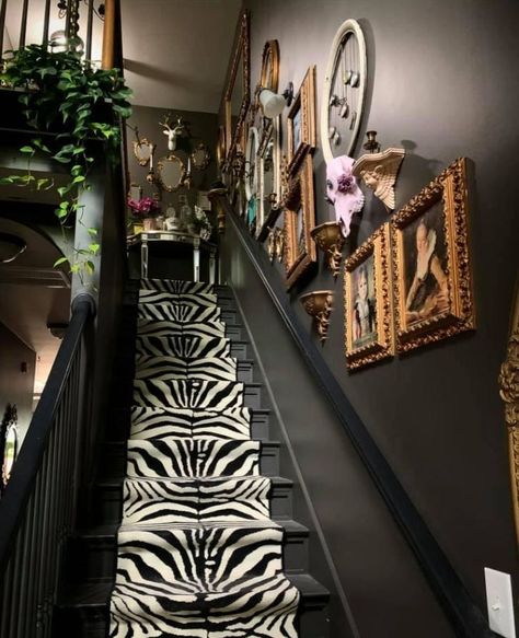 Dark Moody Eclectic, Funky Chic Home Decor, Maximalist Decor Stairs, Eclectic Staircase, Eclectic Hallway Decor, Maximalist Stairs, Eclectic Retail Store Design, Maximalist Staircase, Vintage House Inspiration