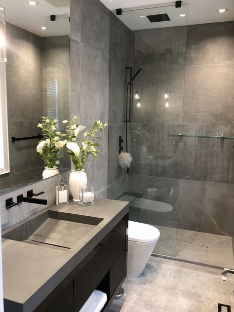 Light And Dark Grey Bathroom, Light Grey Dark Grey Bathroom, Large Grey Tile Bathroom, Dark Shower Light Floor, Dark Grey Bathroom Decor, Grey Washroom Tiles, Gray Tile Showers, Grey Bathroom Aesthetic, Gray Marble Bathroom Ideas