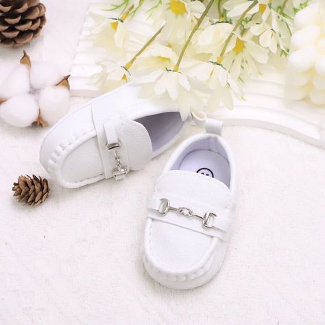 ✨ Introducing our adorable Little Loafers designed for your little one's comfort and style. 🛍️ Give your child the gift of stylish comfort with our Little Loafers. Order now! #Star #Essentials #BabyBoutique #BoutiqueBaby #Shoes #Accessories #BabyChic #Fashion #Love Prince Clothes, Adventure Style, Feeding Kids, Kids Sandals, Kids Pants, Handbag Shoes, Baby Boutique, Clothing Size Chart, Womens Clothing Sizes