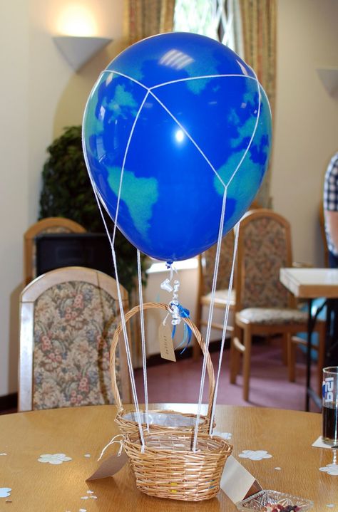 Use the balloons from Amazon to make these hot air balloon centerpieces - maybe a bit taller so people can see each other Around The World Balloon Arch, Balloons Centerpieces, 1 Balloon, Travel Party Theme, Airplane Theme, Retirement Celebration, World Party, Balloon Gift, Balloon Centerpieces