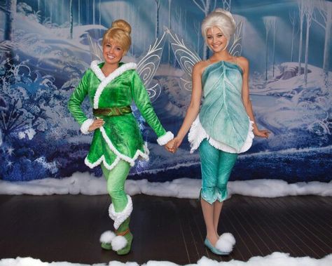 Tinkerbell and Periwinkle OMG we juss said yesterday we were gunna do Nevaeh n Jerzie like this!! :) Winter Tinkerbell Costume, Tinkerbell Winter Costume, Winter Tinkerbell, Fairies Movie, Secret Of The Wings, Sister Costumes, Tinkerbell Costume, Friend Costumes, Disney Face Characters