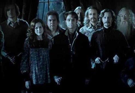 Original Order of the Phoenix: Lilly Potter, James Potter, Sirius Black, and Peter Pettigrew Lily Potter, Harry Potter Images, Images Harry Potter, Harry Potter 2, Harry Potter Pictures, Harry Potter Films, Remus Lupin, Harry Potter Cast, Harry Potter Wallpaper