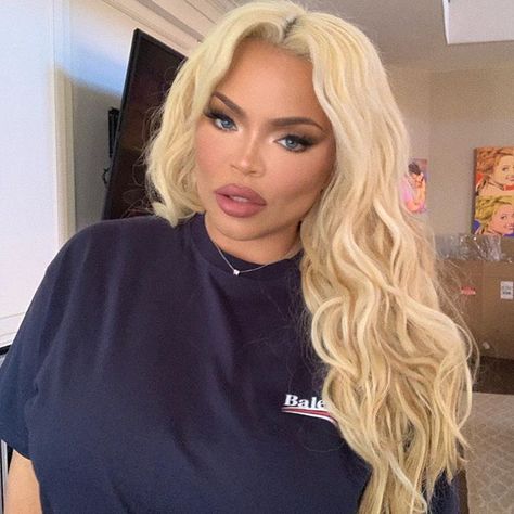 Trisha Paytas (@trishapaytas) • Instagram photos and videos Trisha Paytas Makeup, Glam Hair And Makeup, Blonde Chocolate, Trashy Aesthetic, U Can Do It, Literal Legend, Internet Fame, Trisha Paytas, Hair 101