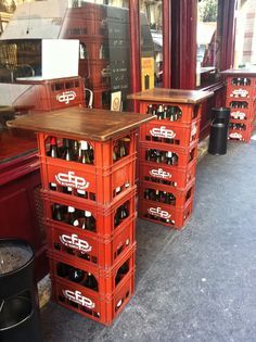 Milk Crate Table, Crate Table Diy, Wooden Crates On Wall, Milk Crate Chairs, Crate Chairs, Milk Crate Bench, Crates On Wall, Wine Crate Shelf, Milk Crate Furniture