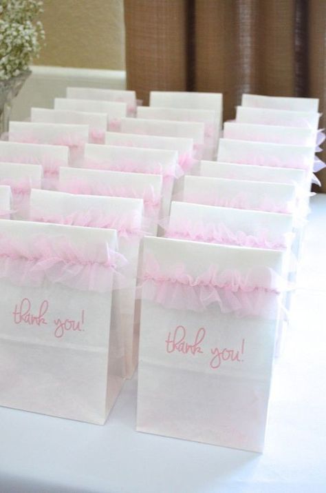 An easy DIY party favor bag idea for a Ballerina Party. These would be so easy to make! Ballet Birthday Party, Tutu Baby Shower, Ballerina Baby Showers, Ballet Birthday, Ballerina Birthday Parties, Diy Party Favors, Ballerina Party, Ballerina Birthday, Fiesta Baby Shower