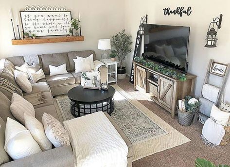 Sofa Santai, Farmhouse Living Room Decor Ideas, Farmhouse Decor Living Room, Room Idea, Livingroom Layout, Furniture Layout, Living Room Sectional, Room Remodeling, Farmhouse Living