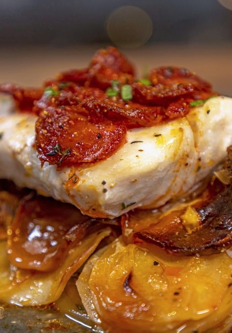 Hake Recipe, Chorizo Recipes Dinner, Hake Recipes, Boulangere Potatoes, Fish Recipes Baked, Chorizo Recipes, Greek Salad Recipes, Fish Recipes Healthy, All Recipes