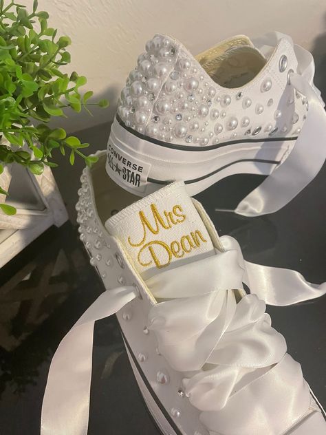 Bride Wearing Sneakers, Bridesmaid Sneakers, Wedding Tennis Shoes, Bride Sneakers, Wedding Platform, Embroidered Sneakers, Black And White Wedding Theme, Madison Wedding, Low Top Converse