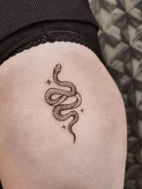 Snake Tattoo With Shading, Snake Tattoo Shading, Healing Snake Tattoo, Snake Tattoo Small Feminine, Bust With Flowers Tattoo, Tiny Snake Tattoo Hip, Snake Tattoo Thigh Women, Hip Tattoos Women Snake, Thigh Snake Tattoo Women