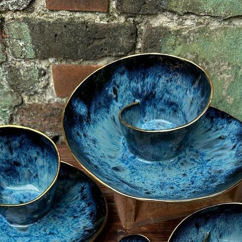 Anna Katharina Jens on Instagram: "Blue Magic Swirl Bowl — just look at these glaze effects ❤️❤️❤️ All these lovelies will be available in my shop update Monday July 3rd 5pm BST #glazeeffects #justlikemagic #swirlbowl #handmade #potteryart #potteryforall #snackbowl #servingplatter" Swirl Bowl Pottery, Floating Blue Glaze, Wavy Ceramic Bowl, Ceramic Bowl Ocean, Polar Night, Ceramic Cutlery, Handmade Dinnerware, Blue Magic, Eco Friendly Decor