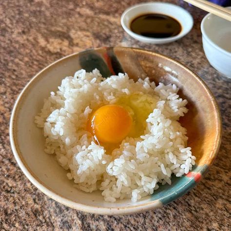 Tamago Kake Gohan Tamago Kake Gohan, Rice Dishes Easy, Rice Egg, Tuna Rice, Types Of Eggs, Eggs For Sale, Hawaiian Food, Farm Fresh Eggs, Japanese Dishes