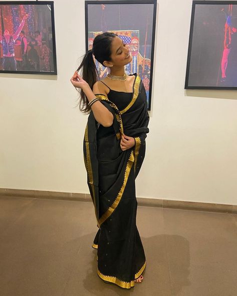 Himadri Patel, Saree, On Instagram