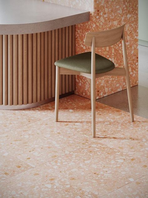 Pink Pampas - Floor, Covering in terrazzo graniglia - Mipa Design Pink Terrazzo Floor, Coloured Marble, Pink Pampas, Pink Terrazzo, Terrazzo Marble, Terrazzo Floor, Terrazzo Tiles, Terrazzo Flooring, Floor Covering