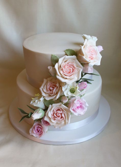 Wedding Cake with handmade flowers Cake With Fake Flowers, 2 Tier Fondant Cake, Gum Paste Flowers Tutorials, Stunning Wedding Cakes, Wedding Cake Images, Sugar Paste Flowers, Small Wedding Cakes, Big Cakes, Gum Paste Flowers