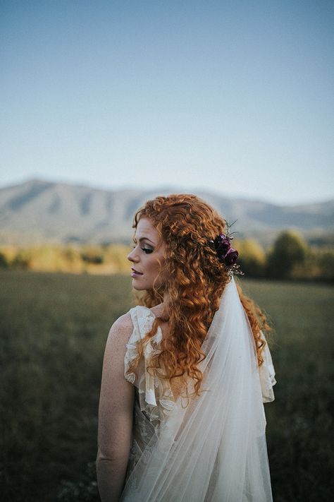 Long red curly bridal hair down with veil // mysweetengagement.com Veil With Curly Hair Down, Curly Wedding Hairstyles Naturally, Curly Hair Veil Brides, Curly Hair Wedding Styles With Veil, Curly Bridal Hairstyles With Veil, Naturally Curly Wedding Hair With Veil, Naturally Curly Bridal Hair With Veil, Curly Bridal Hair With Veil, Curly Hair With Veil