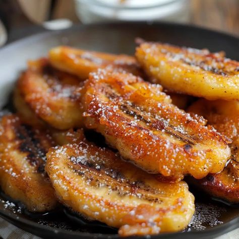 Skillet Banana Fritters Brazilian Fried Bananas Recipe, Fried Honey Bananas, Fried Banana Recipes, Fried Fritters, Banana Recipes Easy, Cooking Bananas, Oven Baked Chicken Parmesan, Banana Sandwich, Banana Fritters