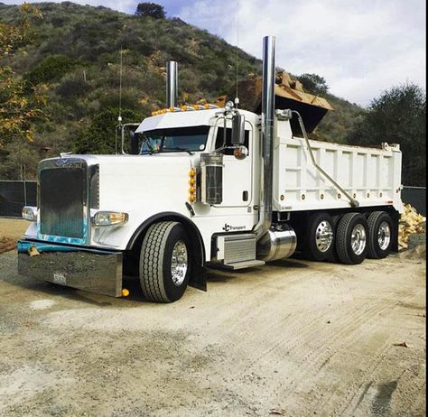 Peterbilt Triaxle Dump.... Peterbilt Dump Trucks, Work Trucks, Dumper Truck, Custom Big Rigs, Truck Paint, Heavy Duty Trucks, Peterbilt Trucks, Big Rig Trucks, Used Trucks