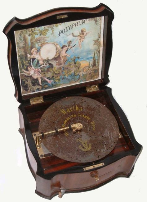 Polyphon music box, ca. 1900. Antique Music Box, Music Box Vintage, Musical Box, Jukeboxes, Music Jewelry, Record Players, Record Player, Vintage Music, Objet D'art