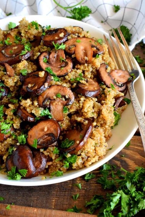 Cream Of Mushroom Quinoa, Mushroom And Quinoa Recipes, Quinoa Cheese Recipes, Quinoa Recipes With Mushrooms, Low Sodium Quinoa Recipes, Quinoa Mediterranean Recipes, Vegan Recipes Quinoa, Mushroom Bowl Recipe, Quinoa Dishes Dinners