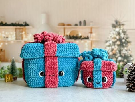 Plushie Crochet Patterns by Anna | The Big and Mini Christmas Bundle has 8 Patterns to keep you in the Holiday Spirit! And Psst…it’s 15% through Oct 20th! Shop the link in... | Instagram Crochet Present Box Pattern Free, Crochet Mini Present, Crochet Christmas Presents, Crochet Christmas Candy, Mini Crochet Christmas, Crochet Presents, Christmas Crafts To Sell, Crochet Box, Crochet Christmas Gifts