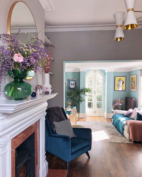 For The Love Of Lilac: The Big Interior Colour Trend For 2020 — MELANIE LISSACK INTERIORS Lilac Paint Color, Lilac Living Room, Lilac Walls, Green Wall Color, Cream Living Rooms, Interior Trend, Bright Colours, Front Room, Contemporary Living