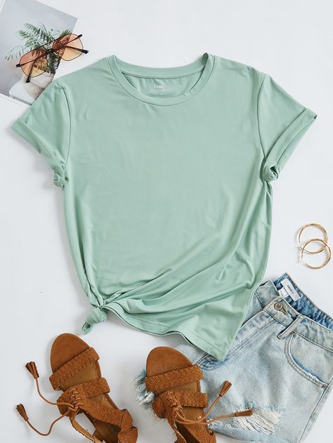 Casual Green Plain T-shirt, Womens Light Green Tshirt, Basic Green Everyday T-shirt, Cheap Plain Green T-shirt, Mint Green Shirts, Tee Shirt Outfit, Sage Dress, Round Neck Tees, Green Tshirt