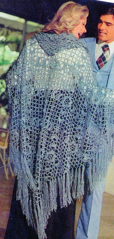 Vintage Crochet Irish Shawl Wrap Pattern Crochet Hooded Shawl, Irish Shawl, Yarn Weight Chart, Shawls Crochet, Roses Au Crochet, Crocheted Shawls, Hooded Shawl, Crochet Wraps, Retro Crochet