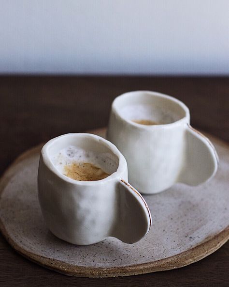 Espresso Cup Handmade, Pottery Espresso Cups Handmade, Espresso Cup Ceramic, Handmade Espresso Cups, Pottery Espresso Cups, Restaurant Ceramics, Small Ceramic Ideas, Small Pottery Ideas, Ceramic Cups Handmade