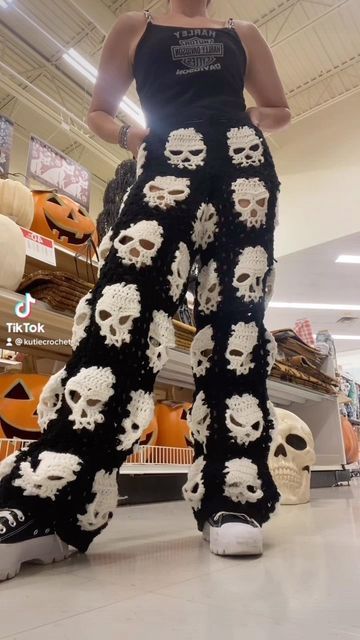 Crochet Skull Trousers, Crochet Skeleton Pants, Crochet Halloween Clothing, Crochet Spiderweb Pants, Halloween Crochet Outfits, Crochet Skeleton Sweater, Halloween Crochet Ideas Clothes, Biker Crochet, Crochet Trends 2023