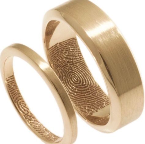 Fingerprint Wedding, Mens Wedding Rings Gold, Wedding Rings Sets His And Hers, Couple Ring Design, Mens Ring Designs, Fingerprint Ring, Future Engagement Rings, Dark Wedding, Couple Wedding Rings