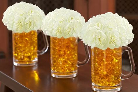 Simple Centerpieces Diy, Irish Party, Father's Day Activities, Birthday Party Centerpieces, St Patrick's Day Decorations, Birthday Centerpieces, Beer Party, Saint Patties, St. Patricks Day