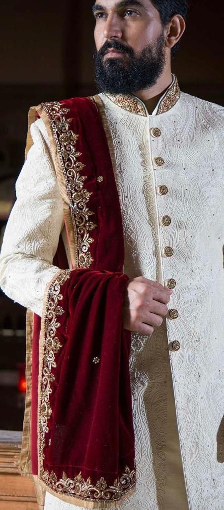 Groom In Sherwani, Qubool Hai, Red Shawl, Sherwani For Men, Masculine Men, Sherwani, Wedding Outfit, Color Combinations, Shawl