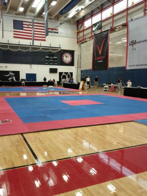 Taekwondo competition area at the US Olympic training center Taekwondo Sparring Aesthetic, Karate Competition Aesthetic, Karate Olympics, Taekwondo Competition, Karate Competition, Ata Taekwondo, Olympic Training Center, Judo Karate, Olympic Training