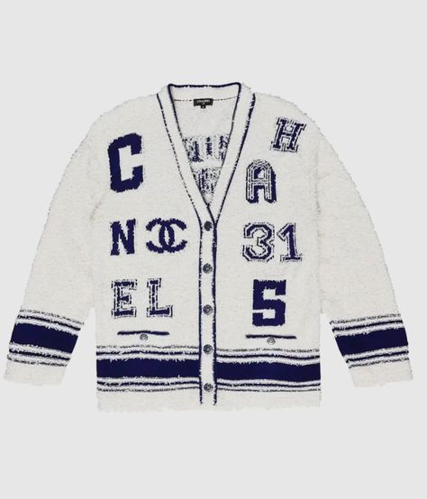 Chanel Cardigan, Chanel Sweater, Chanel 2019, High Fashion Men, Outfit Png, Varsity Style, Chanel Collection, Outfits Y2k, Dolce E Gabbana