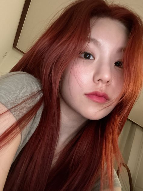 Zerobaseone Kpop, Itzy Yeji, Imaginary Friend, Pretty Photos, Orange Hair, Artist Trading Cards, Face Claims, Kpop Idol, Trading Cards