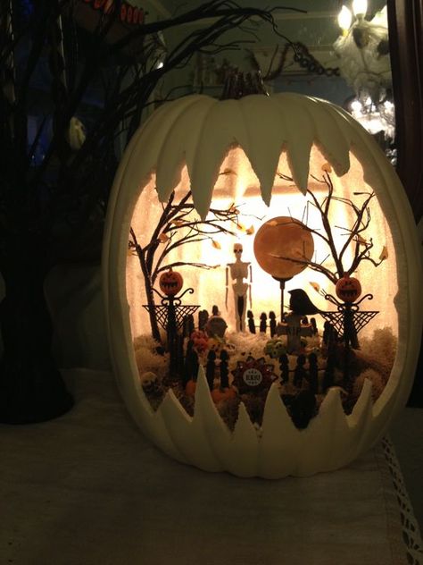 Pumpkin Diorama  New Astonishing Trend To Decorate Your Pumpkins This Fall Gothic Sofa, Pumpkin Diorama, Pumkin Decoration, Halloween Fairy Garden, Halloween Diorama, Spooky World, Easy Pumpkin Carving, Chairs Design, Pumpkin House