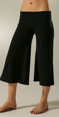 gaucho pants Bridesmaid Pants, Early 2000 Fashion, Dance Attire, Gaucho Pants, 2000 Fashion, Latest Hair, Only Jeans, Cropped Jumpsuit, Own Style