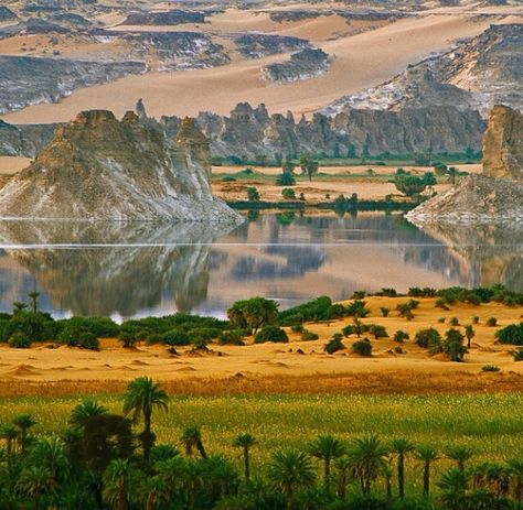 Ounianga Lakes, Serir Group, Sahara Desert, Chad Bing Wallpaper, Lake Chad, Landlocked Country, Nature Water, Creative Spaces, Greek Islands, Beautiful Islands, Unesco World Heritage Site, World Heritage Sites