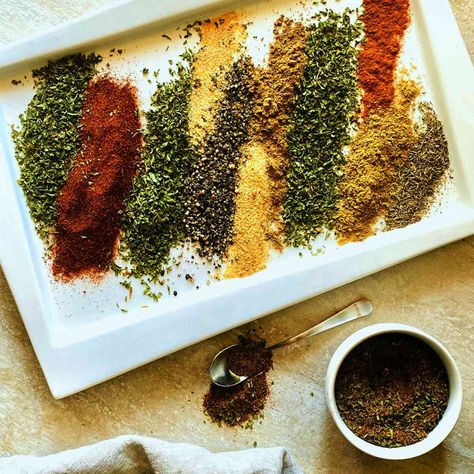 Tempero Baiano Brazilian Spice Blend - Aubrey's Kitchen Brazilian Steakhouse Seasoning Recipe, Brazilian Seasoning, Homemade Old Bay Seasoning Recipe, Spice Combos, Zhoug Sauce, Broth Soups, Furikake Salmon, Seasoning For Chicken, Celebration Recipes